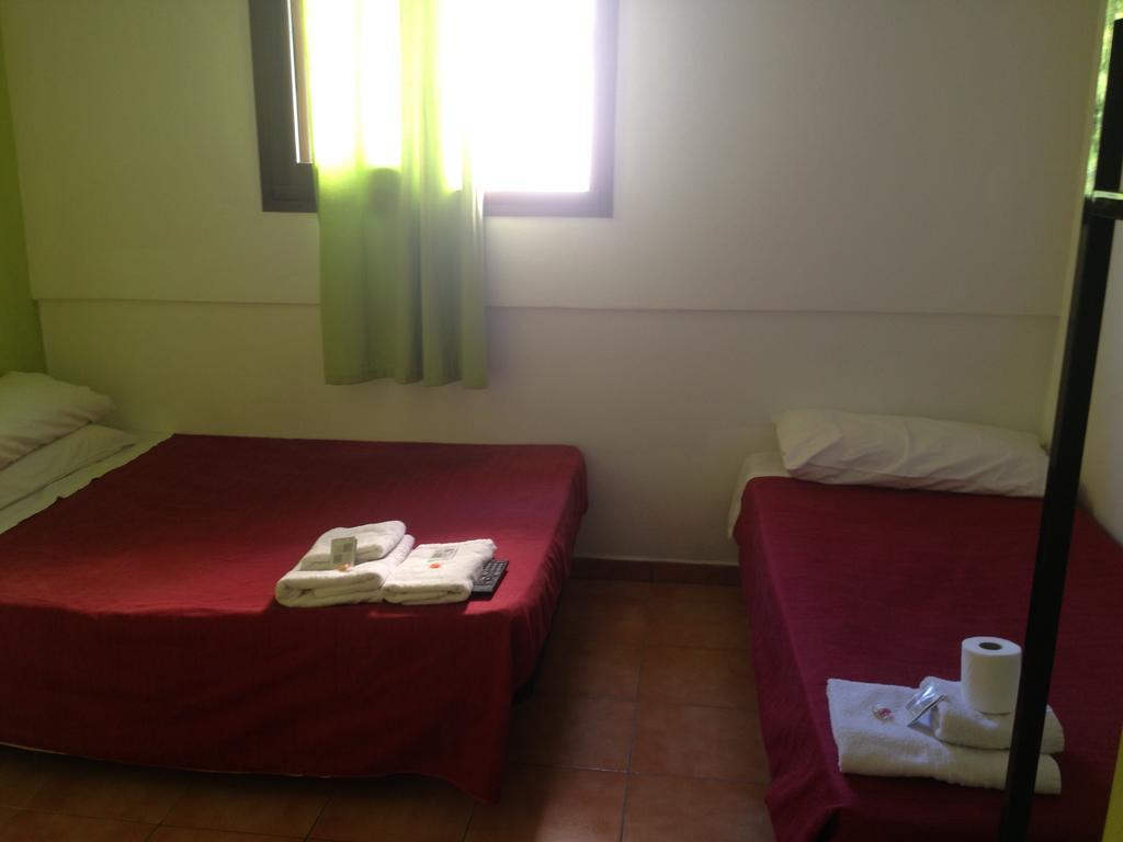 Albergue Juvenil New Age Hostel Palma de Mallorca Bilik gambar